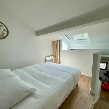 Lejlighed Clairette Stylish Duplex With Terrace *